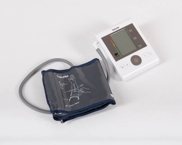 Beurer BM 28 Oberarm-Blutdruckmessgerät
