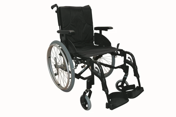 Invacare Rollstuhl Action 3 NG Vorne